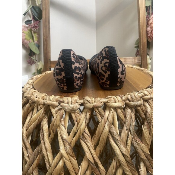Baretraps Chainey Casual Leopard Flats - Picture 3 of 10